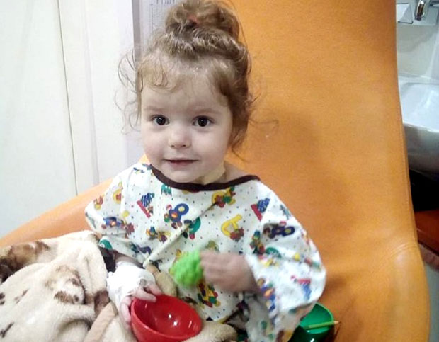 МАЛА МАГДАЛЕНА УСПЕШНО ОПЕРИСАНА, ПРЕСРЕЋНА МАЈКА ПОРУЧУЈЕ: Од срца хвала што сте са нама и уз нас!