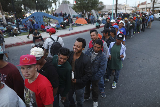 Судија у Калифорнији привремено блокирао меру Трампове администрације о забрани захтева за азил