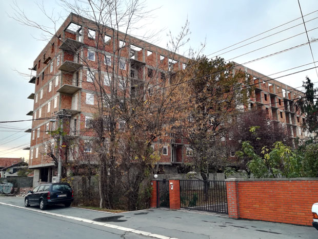 НЕЛЕГАЛНИ КВАДРАТИ НА ПАЛИЛУЛИ И ЗВЕЗДАРИ: Инвеститор осуђен после шестог спрата 