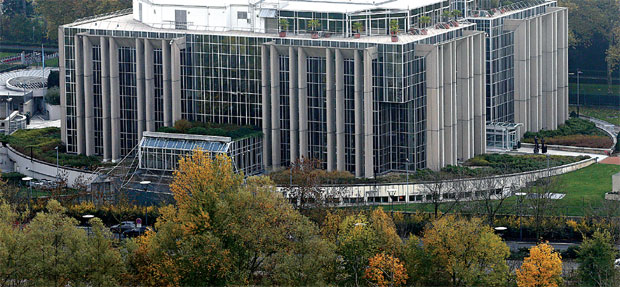 Гласање у Интерполу филтер за пријатеље