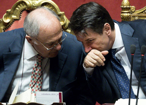 ЕУ опет прети Риму