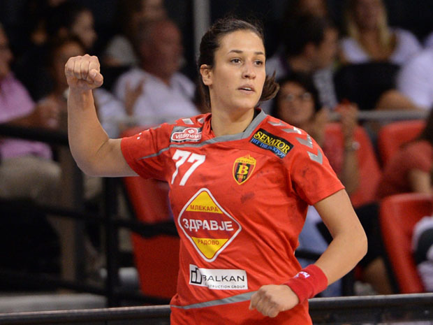 Нашој познатој рукометашици украден накит 