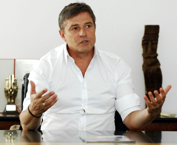 Уговор кочи Пиксија?