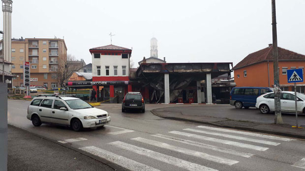 ПАЉЕВИНА У ДЕРВЕНТИ: Запалили пумпу да би прикрили мањак?