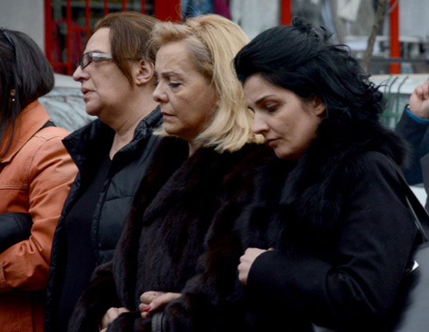 СУПРУГА УБИЈЕНОГ ИВАНОВИЋА О ХАПШЕЊУ СЕКРЕТАРИЦЕ СДП-а: Доказ јавашлука и безобразлука Приштине; Српска листа: Наставак насиља над Србима