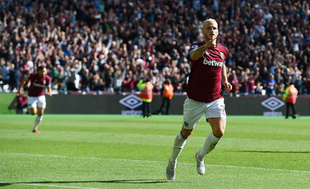 ОД МУРИЊА ЗАВИСИ: Јунајтед “мерка” и чека клаузулу за Арнаутовића