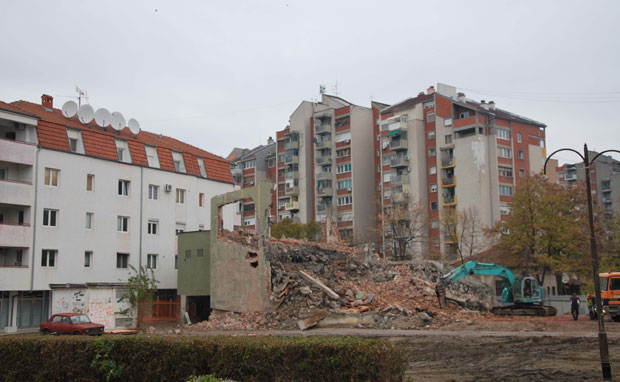 Јагодина: Рушење биоскопа опасно по живот