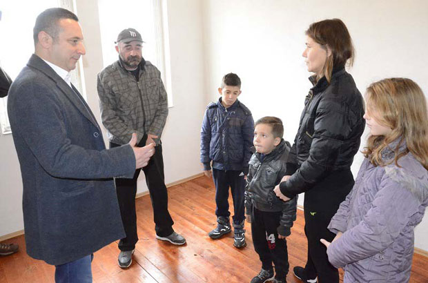 Стојановићима из Грачанице нови дом