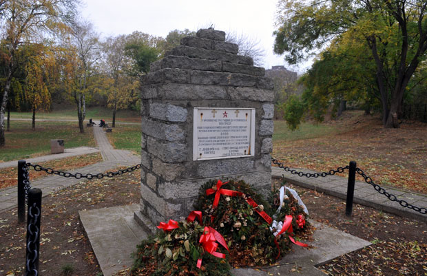 Радојичић: Oбележићемо сва стратишта