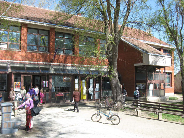 БЕЛА ЦРКВА: Хтео да силује још једну ученицу?