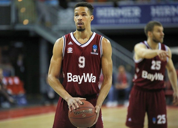 Канингем појачао Брешу пред долазак Звезди