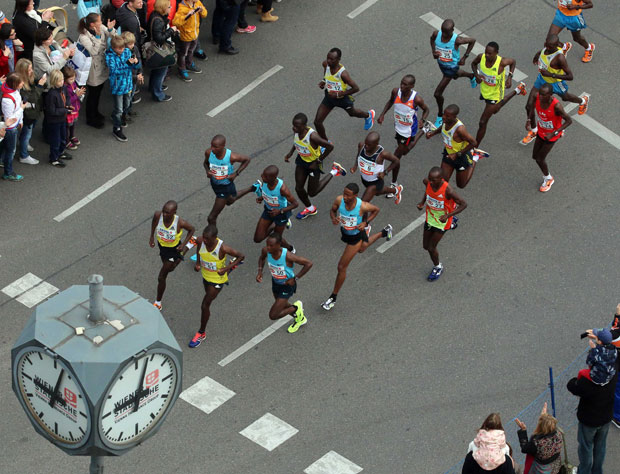 Камере снимиле тркаче који су варали на полумаратону у Шенжену