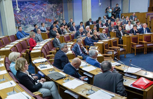 Кидање веза Србије и Црне Горе