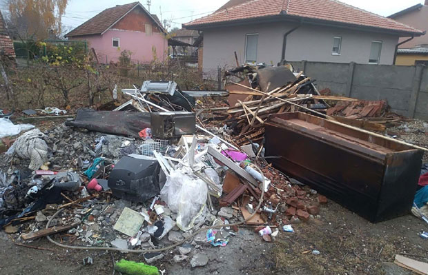 ПОЖАР У ПОРОДИЧНОЈ КУЋИ У ПОЖАРЕВЦУ: Ујак спасао четворо сестрића