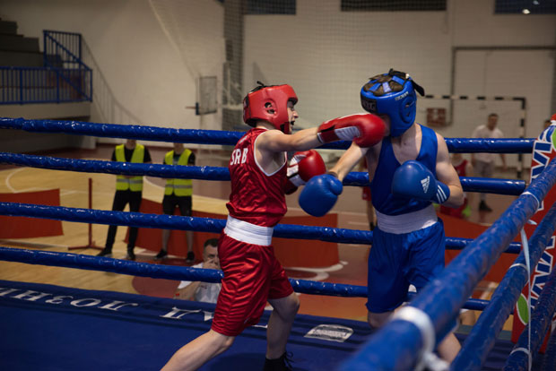 МЛАДА НАДА СРПСКОГ БОКСА: Кобац пикира Олимпијске игре