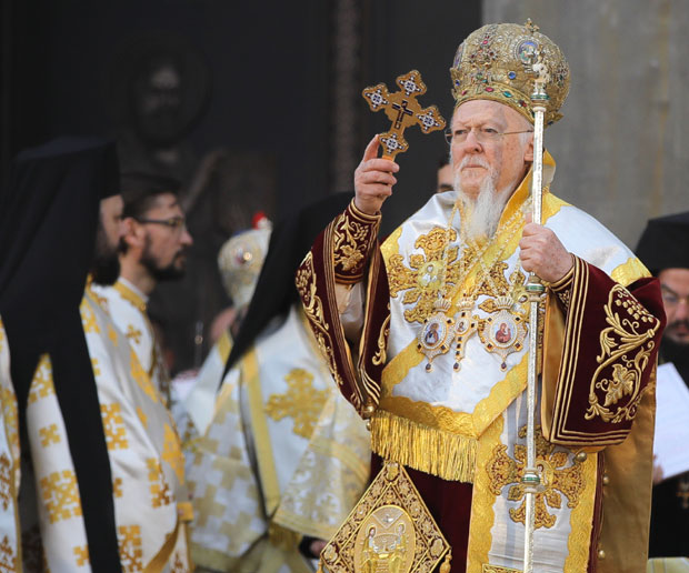 ВАСЕЉЕНСКА ПАТРИЈАРШИЈА САОПШТИЛА: Спремна повеља о успостављању независне цркве у Украјини