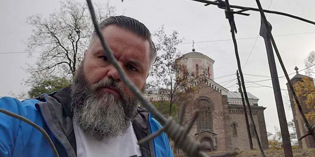 Бранко Антић - Под крилима орла