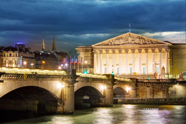 Француска забрањује насиље родитеља над децом, казне - васпитне