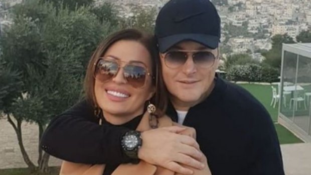 ПРИЈАТЕЉИ НА ИСУСОВОМ ГРОБУ: Ацо Пејовић и Цеца у песети Јерусалиму