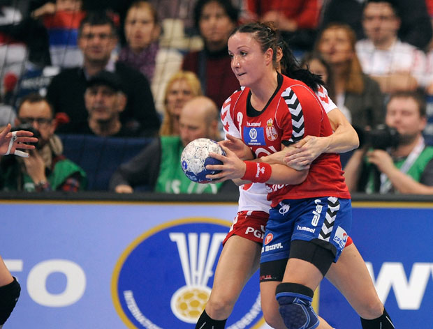 НА КАЋИНИМ КРИЛИМА: Рукометашице Србије савладале Пољску на старту ЕП