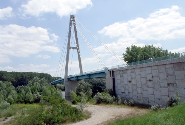 За мост који немају да плате 60 милиона 