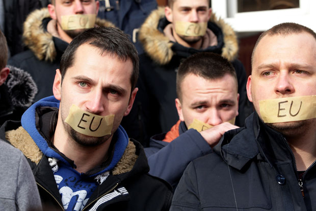 СТУДЕНТИ СА КИМ АПЕЛОВАЛИ НА СВЕТ ДА СПРЕЧИ ХУМАНИТАРНУ КАТАСТРОФУ:Ускоро ћемо морати да кренемо у штрајк глађу