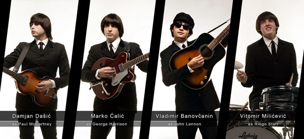 Бестбит свира Бели албум