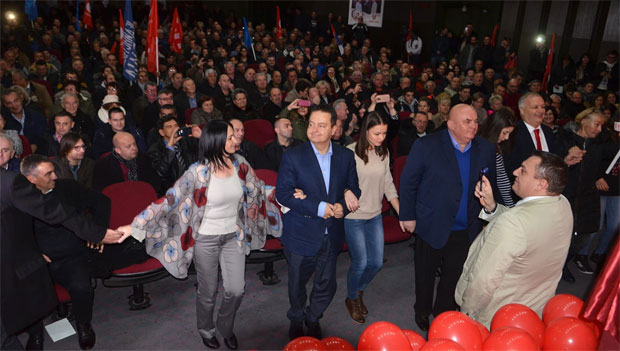 ДАЧИЋ И ПАЛМА ИГРАЛИ ВЛАШКО КОЛО: Како неки према Србији тако Србија према њима и тачка (ВИДЕО)