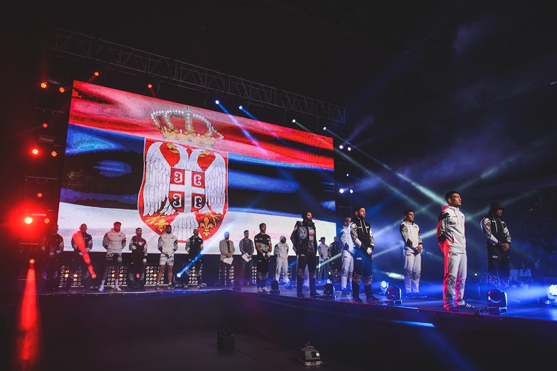 ММА СПЕКТАКЛ У НОВОМ САДУ: Михајловић добио рат у хексагону против Бразилца Карлоса