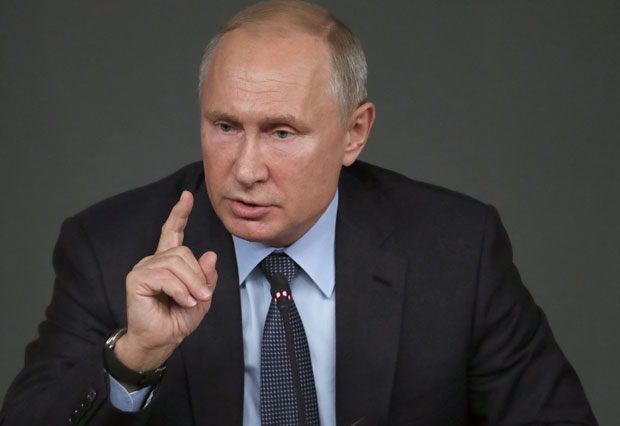 КАД ПУТИН ПРИЧА МЕРКЕЛОВА И МАКРОН ЋУТЕ: Руски председник објаснио Керчки инцидент