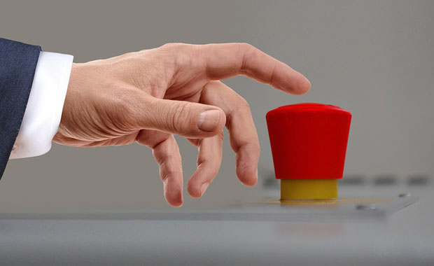 Са Америком могу преговори само док је прст на атомском дугмету