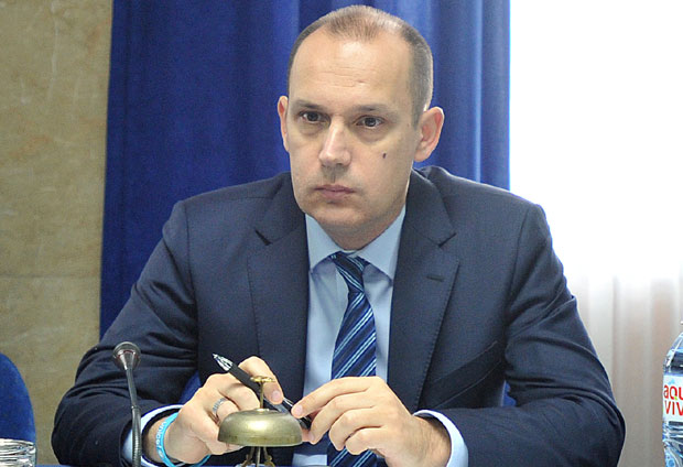 ЛОНЧАР ОСУДИО ЗАУСТАВЉЕЊЕ КОНВОЈА ЗА КОСОВО: Да ли је потребно да неко дете умре у 21. веку, да би САД и ЕУ реаговали?