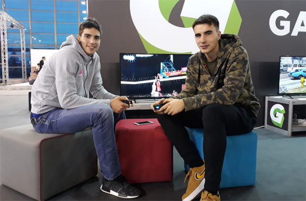 ЛЕЈКЕРСИ ПРОТИВ ХЈУСТОНА: Мишковић и Пецарски - шампиони и за конзолом