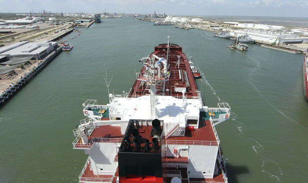 ИРАН УПОЗОРАВА: Спремите се за нафту од 40 долара за барел
