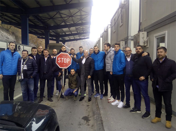 Остоја Мијаиловић: Не дају нам да мирно протестујемо са народом, нисмо хтели да ризикујемо хапшење (Видео)