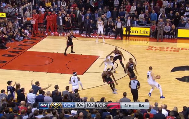 СРПСКИ КОШАРКАШ ОДУШЕВИО У ТОРОНТУ: Јокићева луда тројка која није ушла у записник (ВИДЕО)