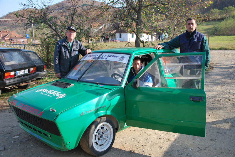 ПОРОДИЧНИ ПОСАО: Рели им у крви