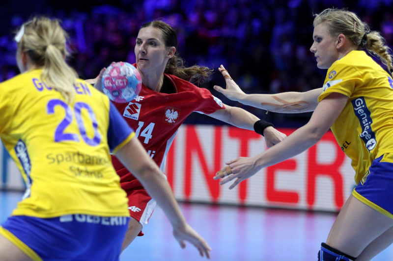 ПОЉСКА ПАКУЈЕ КОФЕРЕ: Шведска послала Србију у другу фазу ЕП