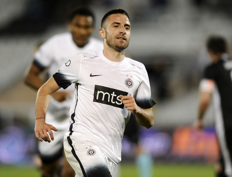 СВЕ ЈЕ МНОГО ЛАКШЕ СА ТОШИЋЕМ: Фудбалери Партизана дочекују Земун и занима их само победа