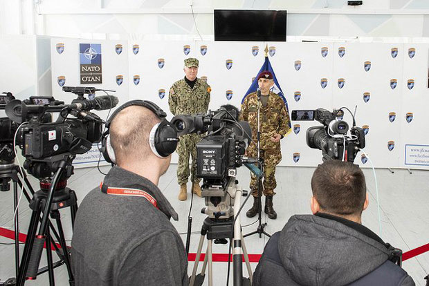 Нови командант КФОР-а посетио манастир Високи Дечани