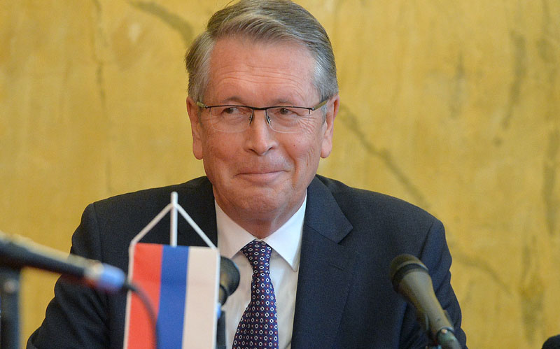 Чепурин о дијалогу Београда и Приштине: Све што је урадила ЕУ је пропало