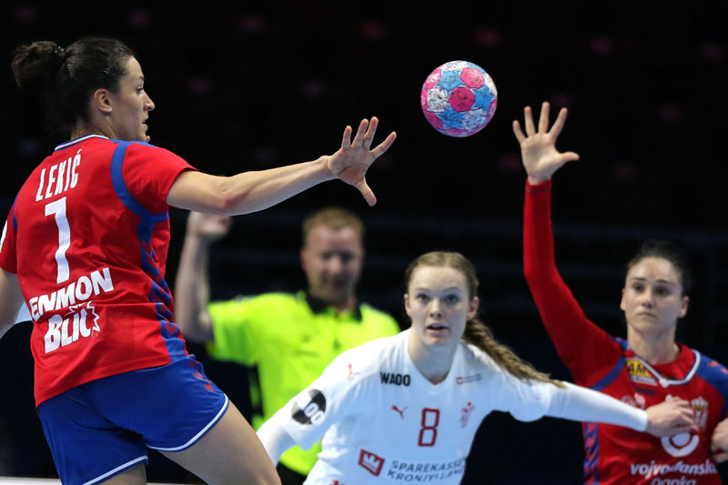 ВРАЋАМО РУКОМЕТ У МОДУ: Андреа Лекић,  за Новости,  после сјајне партије рукометашица против Данске на ЕП