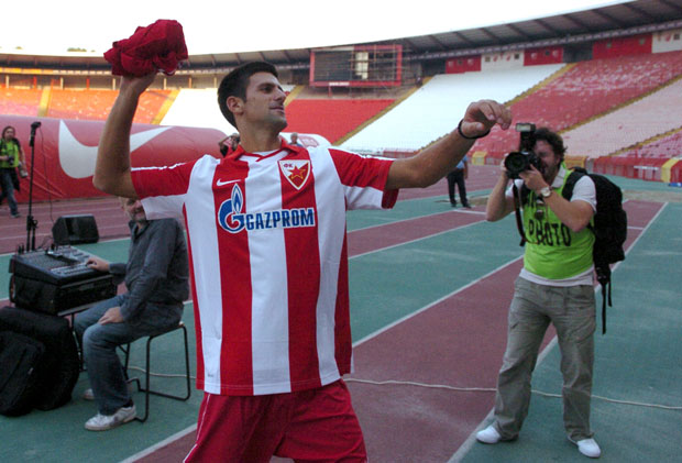 НОВАК СТИЖЕ У БЕОГРАД: Ђоковић бодри Звезду против ПСЖ-а