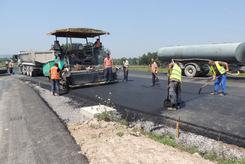 Странци граде а ми плаћамо