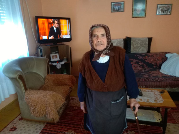 БАКА ОДОЛЕВА ПРИТИСЦИМА АЛБАНАЦА: По цену живота не напуштам кућу!