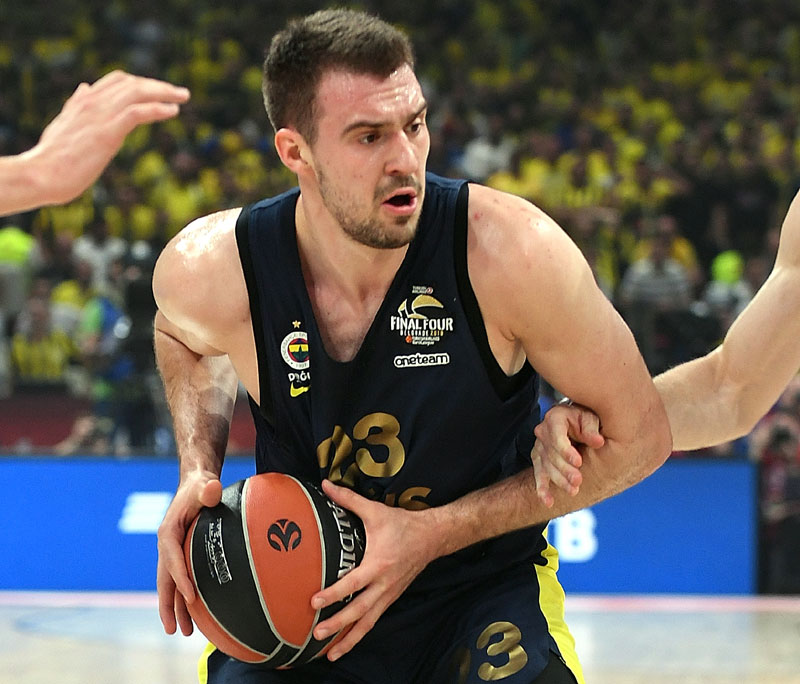 Гудурић лакше повређен