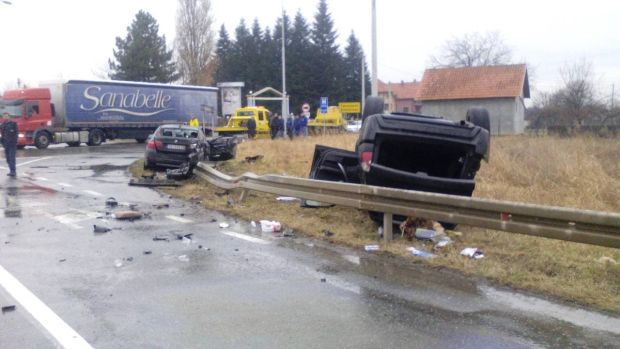 УДЕС КОД СМЕДЕРЕВА: Четворо повређено (ФОТО)