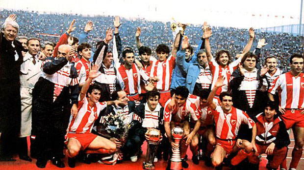 ПРЕ 27 ГОДИНА: Црвена звезда на крову света (ВИДЕО)