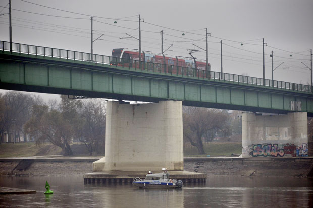 Бомба код Железничког моста