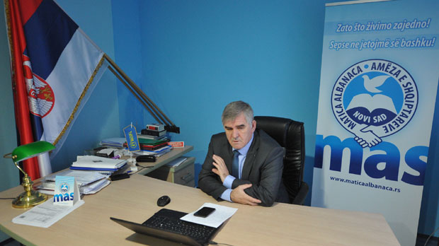 Бериша: Поштујте комшије Србе укините неразумне таксе